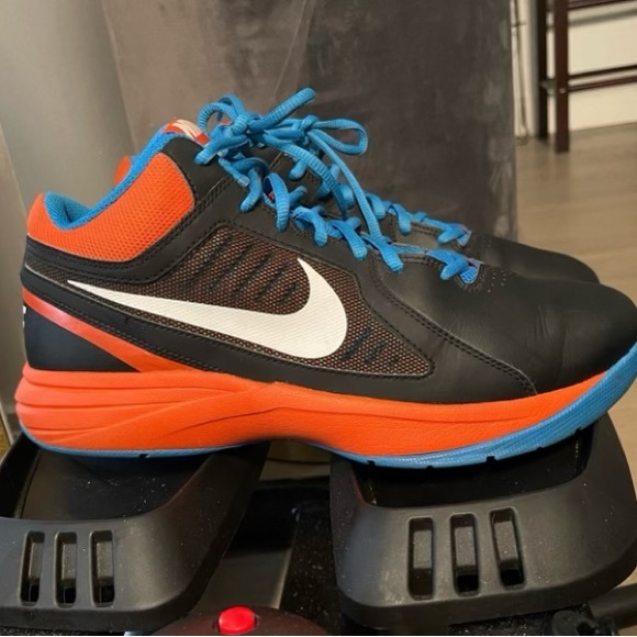 Nike Other - Nike Basketball Sneakers! Mens Size 10